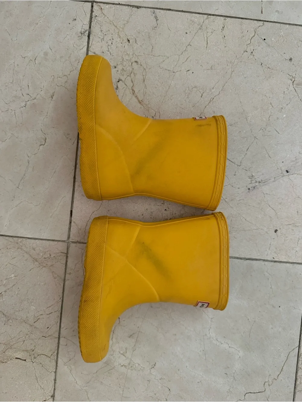 Hunter bright yellow